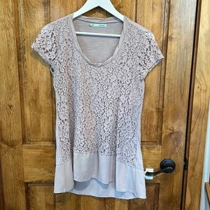 Maurice’s blouse. Women’s size medium.